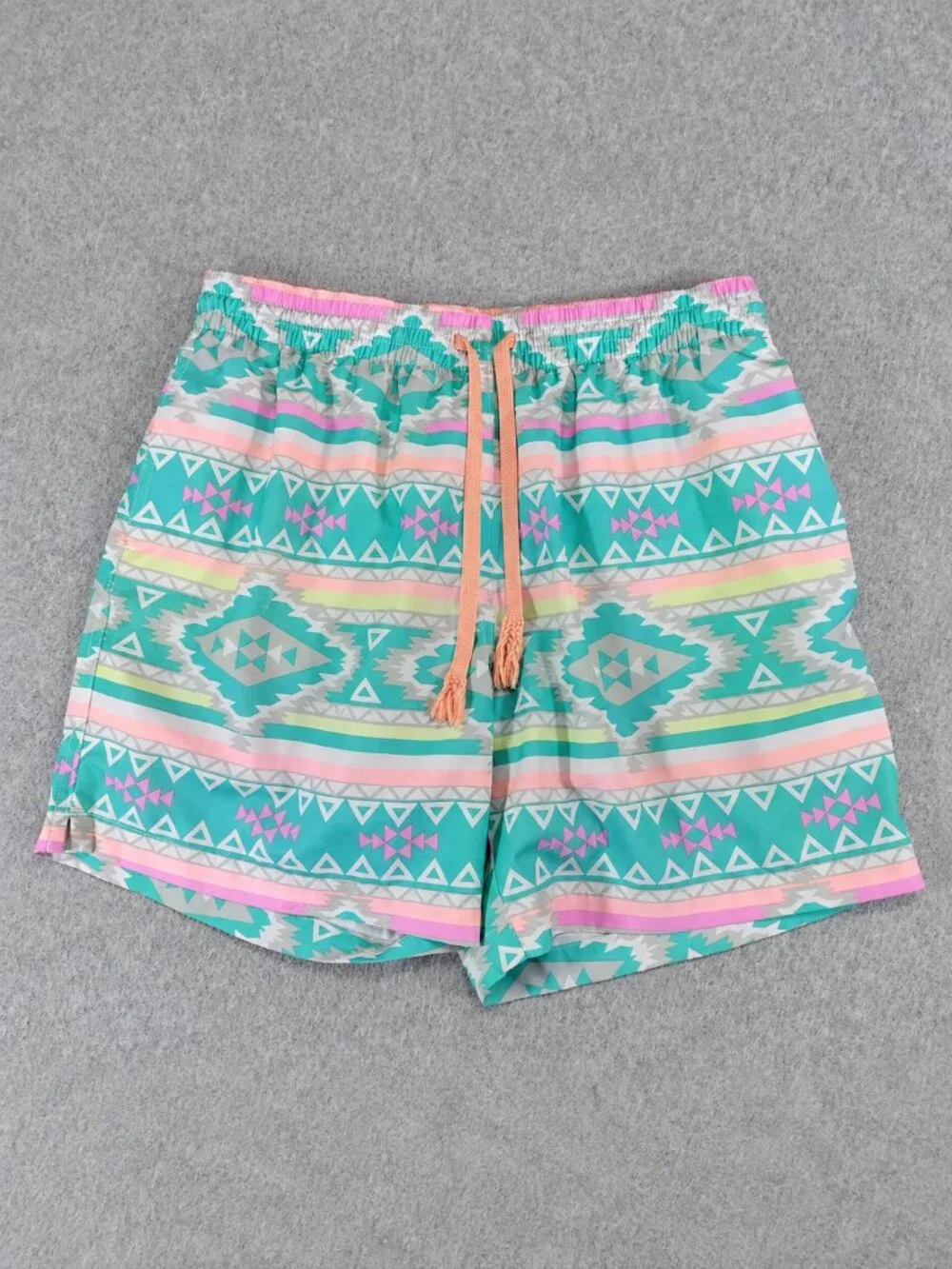 Chubbies Swim Trunks Mens M Teal Pink Geometric Lined 5.5 Inseam